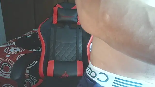 aresholland online show from October 26, 2025, 11:49 pm