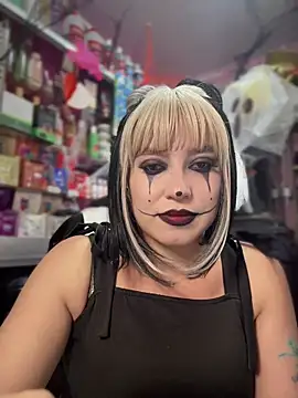 Snapshot of TamySweetness chatting on October 28, 2025, 6:07 pm TamySweetness online show from October 28, 2025, 6:07 pm