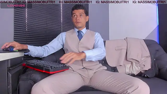 Snapshot of massimo_g chatting on May 8, 2026, 12:53 pm massimo g online show from May 8, 2026, 12:53 pm