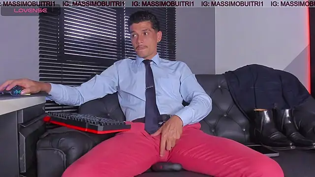 Snapshot of massimo_g chatting on April 30, 2026, 10:58 pm massimo g online show from April 30, 2026, 10:58 pm