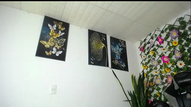 Snapshot of luzcastillo07 chatting on October 21, 2025, 5:51 am luzcastillo07 online show from October 21, 2025, 5:51 am