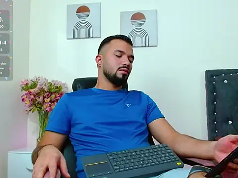 Snapshot of mathew_vidal1 chatting on April 8, 2026, 4:14 am mathew vidal1 online show from April 8, 2026, 4:14 am