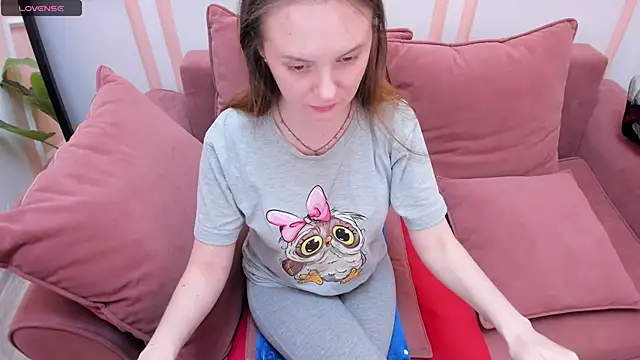 JannaVerdi  online show from October 15, 2025, 6:33 am