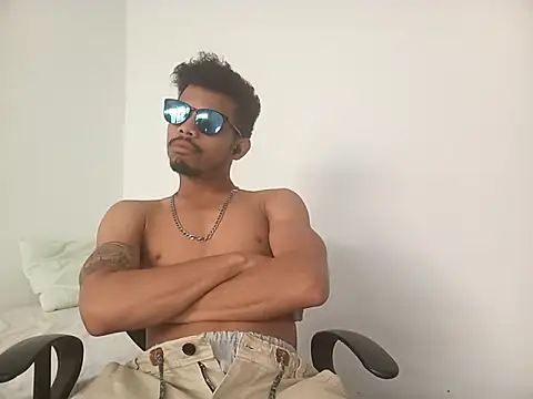 Snapshot of danidiazto2023 chatting on March 3, 2025, 9:05 pm danidiazto2023 online show from March 3, 2025, 9:05 pm