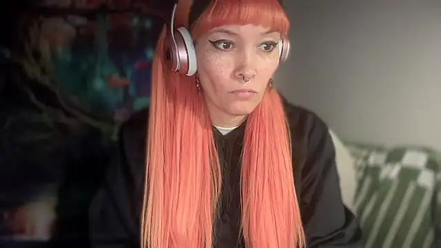 FRRANNKIE online show from December 15, 2025, 11:49 am