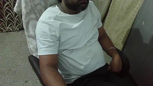 Snapshot of rentarob chatting on October 21, 2025, 8:14 am rentarob online show from October 21, 2025, 8:14 am