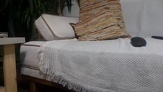 reslerkek31 online show from November 21, 2025, 9:47 pm