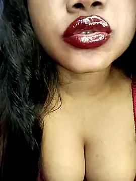 Snapshot of Hotlisa chatting on February 23, 2025, 6:38 am Hotlisa online show from February 23, 2025, 6:38 am