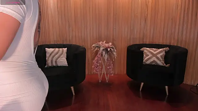 Snapshot of BiancaPierce chatting on February 1, 2026, 11:52 am BiancaPierce online show from February 1, 2026, 11:52 am