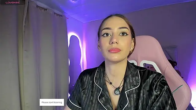 Snapshot of LucianaCarter chatting on July 9, 2026, 9:43 am LucianaCarter online show from July 9, 2026, 9:43 am