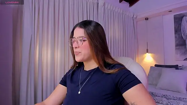 nathalie rivers online show from April 13, 2026, 11:36 am