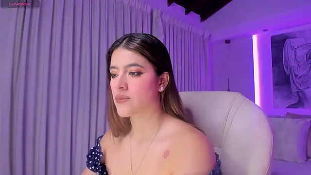 nathalie rivers online show from December 19, 2025, 11:01 am