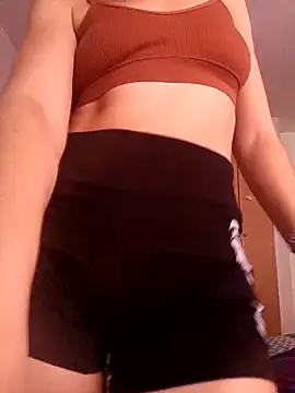 Snapshot of LissaThompsom chatting on February 25, 2025, 2:04 pm LissaThompsom online show from February 25, 2025, 2:04 pm