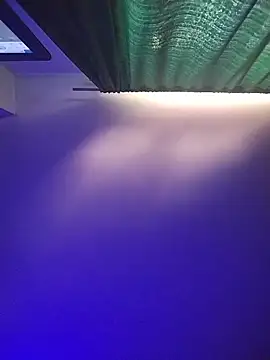 LissaThompsom online show from February 5, 2026, 2:24 pm