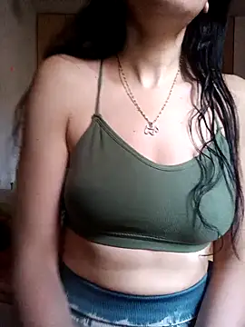 Snapshot of LissaThompsom chatting on January 9, 2025, 11:47 am LissaThompsom online show from January 9, 2025, 11:47 am