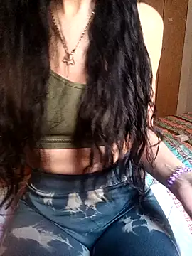 Snapshot of LissaThompsom chatting on January 8, 2025, 1:41 pm LissaThompsom online show from January 8, 2025, 1:41 pm