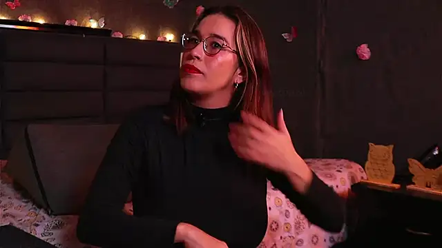 kathieandpovcock1 online show from October 16, 2025, 2:14 pm