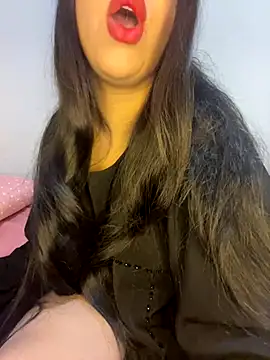 Mayacrayzi online show from November 23, 2025, 10:25 am