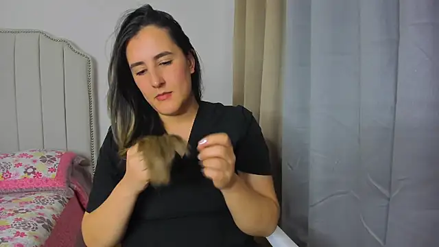 Hanna86 online show from April 9, 2026, 1:18 am