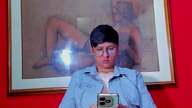 Tamarahryan online show from May 6, 2026, 1:04 pm