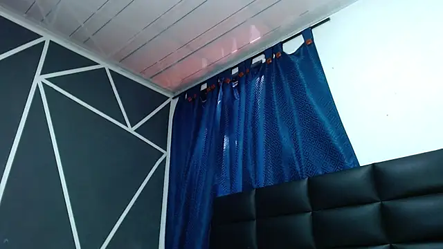 Tamarahryan online show from October 8, 2025, 1:23 pm