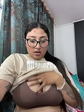 Snapshot of croftsmila chatting on February 16, 2026, 10:40 pm croftsmila online show from February 16, 2026, 10:40 pm