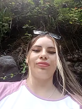 Misscata1106 online show from April 1, 2026, 7:00 pm