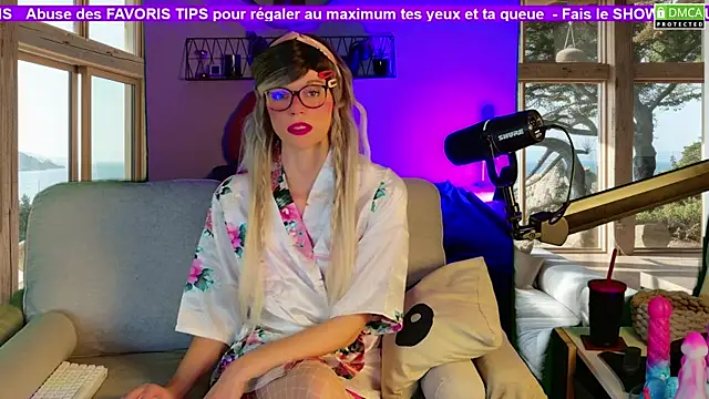 Kittychatte online show from November 9, 2025, 11:03 am