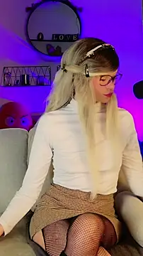 Kittychatte online show from March 25, 2026, 6:46 am