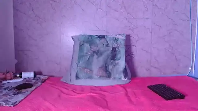 hannapasion online show from December 4, 2025, 4:44 am