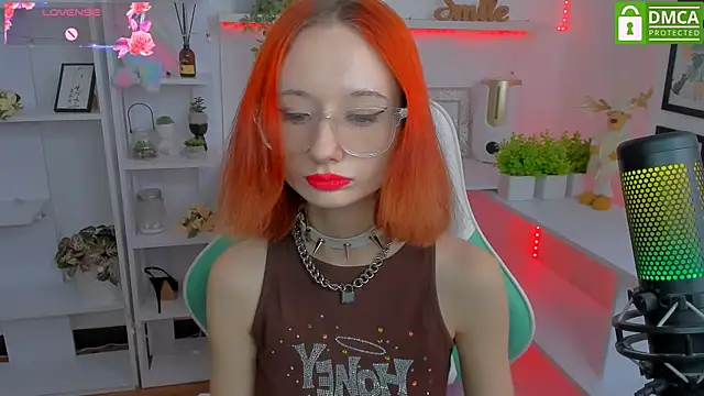 Snapshot of Katia_Kim chatting on March 13, 2025, 6:16 am Katia Kim online show from March 13, 2025, 6:16 am