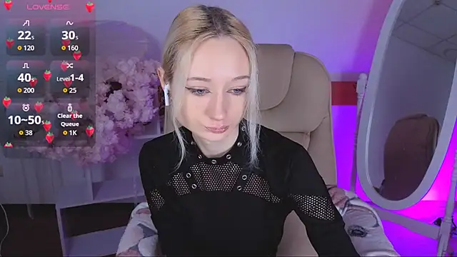 Snapshot of Katia_Kim chatting on November 12, 2025, 6:17 am Katia Kim online show from November 12, 2025, 6:17 am