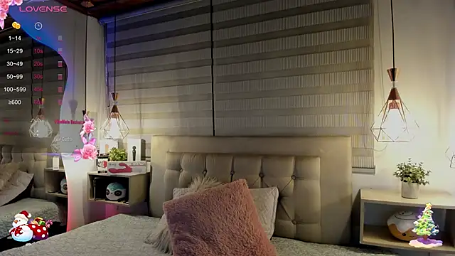 cristal  hot 1 online show from November 22, 2025, 4:44 am