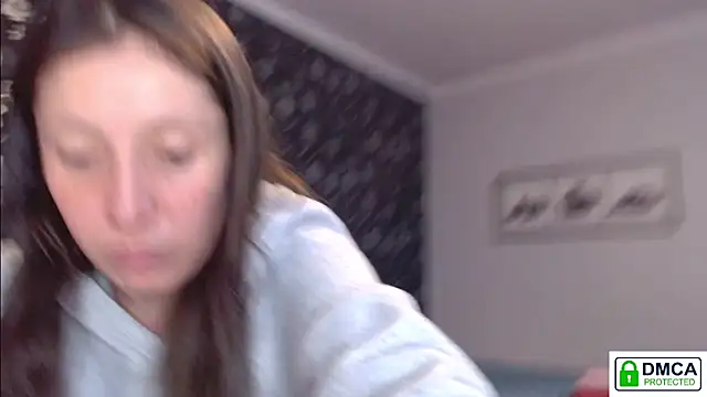 Snapshot of Sophi_Cute chatting on February 9, 2026, 12:47 pm Sophi Cute online show from February 9, 2026, 12:47 pm