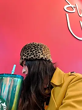 Snapshot of Sam_Sara chatting on October 19, 2025, 10:23 pm Sam Sara online show from October 19, 2025, 10:23 pm