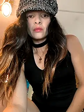 Snapshot of Sam_Sara chatting on November 7, 2025, 1:54 am Sam Sara online show from November 7, 2025, 1:54 am