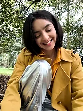 Snapshot of Sam_Sara chatting on October 13, 2025, 5:36 pm Sam Sara online show from October 13, 2025, 5:36 pm