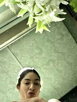 Snapshot of Sam_Sara chatting on October 21, 2025, 1:16 am Sam Sara online show from October 21, 2025, 1:16 am