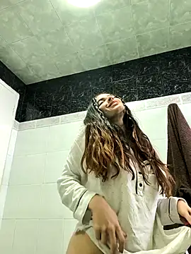 Snapshot of Sam_Sara chatting on October 8, 2025, 3:46 pm Sam Sara online show from October 8, 2025, 3:46 pm