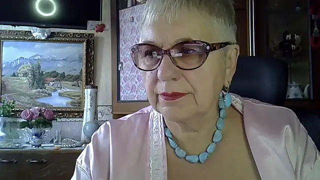 SweetCherry27 online show from September 15, 2025, 4:35 am