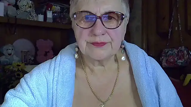 Snapshot of SweetCherry27 chatting on October 15, 2025, 5:43 pm SweetCherry27 online show from October 15, 2025, 5:43 pm