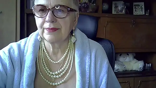 Snapshot of SweetCherry27 chatting on October 12, 2025, 5:53 am SweetCherry27 online show from October 12, 2025, 5:53 am