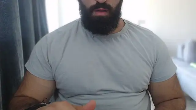 Snapshot of hugemachohandsome chatting on September 23, 2025, 7:37 am hugemachohandsome online show from September 23, 2025, 7:37 am