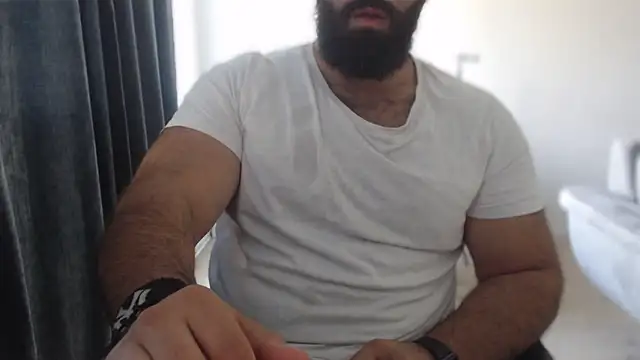 Snapshot of hugemachohandsome chatting on September 20, 2025, 7:02 am hugemachohandsome online show from September 20, 2025, 7:02 am