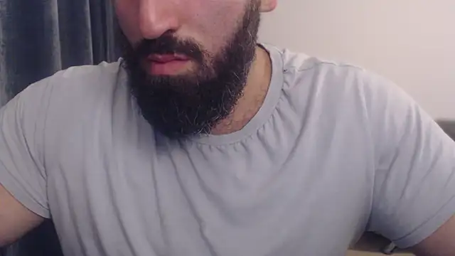 Snapshot of hugemachohandsome chatting on October 6, 2025, 9:04 pm hugemachohandsome online show from October 6, 2025, 9:04 pm