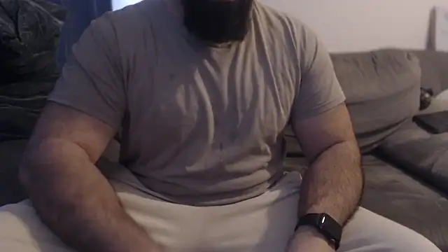 hugemachohandsome online show from February 11, 2026, 8:14 am