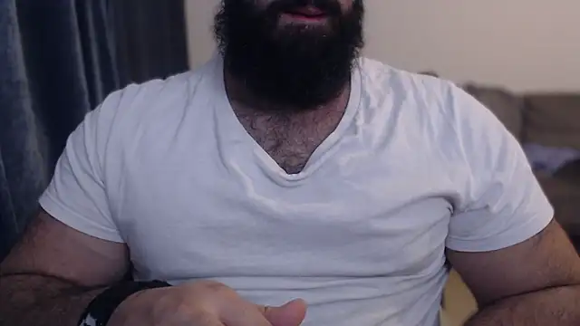 Snapshot of hugemachohandsome chatting on November 18, 2025, 10:13 pm hugemachohandsome online show from November 18, 2025, 10:13 pm