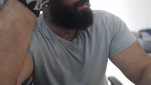 Snapshot of hugemachohandsome chatting on October 4, 2025, 8:49 am hugemachohandsome online show from October 4, 2025, 8:49 am