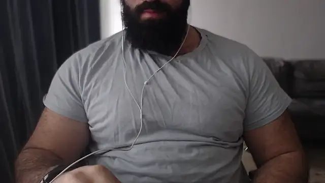 Snapshot of hugemachohandsome chatting on November 16, 2025, 9:25 am hugemachohandsome online show from November 16, 2025, 9:25 am