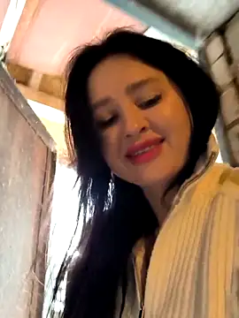 KikiXRed online show from February 25, 2026, 6:46 am